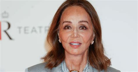 Los Perfumes Que Isabel Preysler Tiene En El Tocador Y Usa A Diario