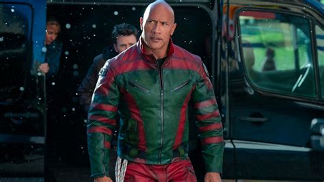 Dwayne Johnson Canta Su Canci N Navide A Favorita En Premier Mundial De