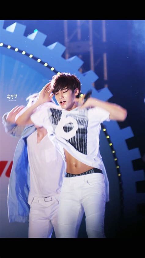 Seventeen Mingyu Abs