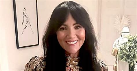 Martine Mccutcheon Shows Off Dancer Legs In Candid Bedroom Video