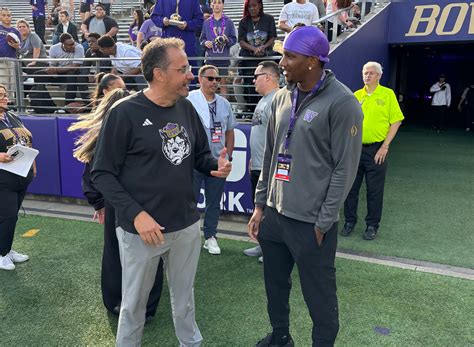 How to Purchase Washington Huskies Football Tickets 19