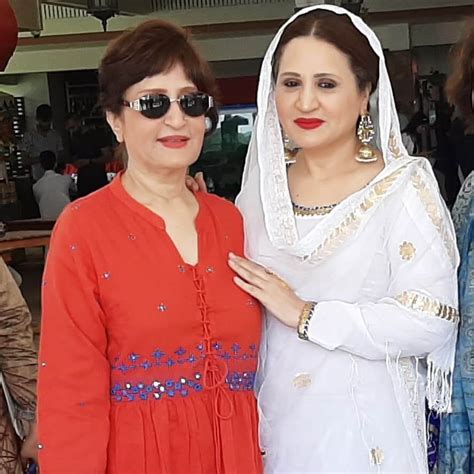 Bushra Ansari And Asma Abbas Sister Passed Away Showbiz Pakistan