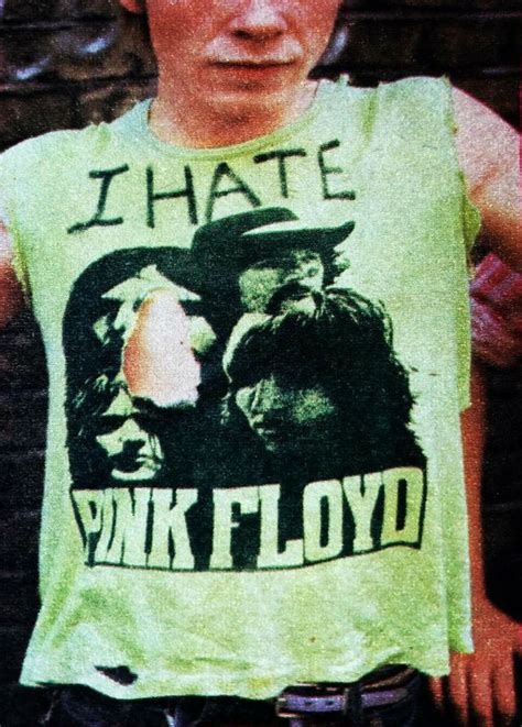 When The Sex Pistols Members Shared Their Famous T Shirt Reading “i Hate Pink Floyd” In The