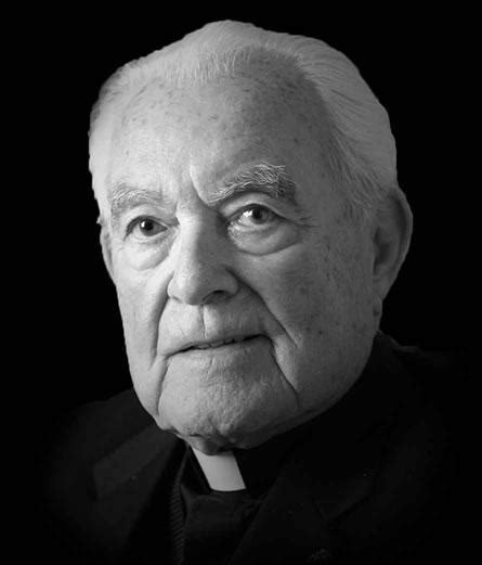 Former Notre Dame president, Rev. Theodore Hesburgh, dies - UPI.com