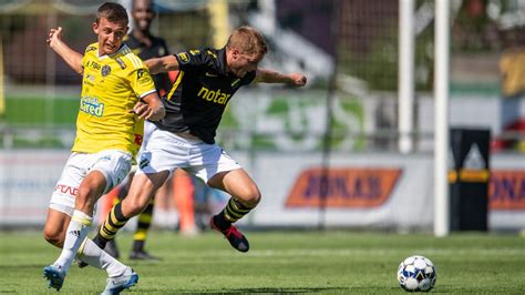 Fotboll Krisande Aik Tappade Ledning Tog En Po Ng Mot Falkenberg