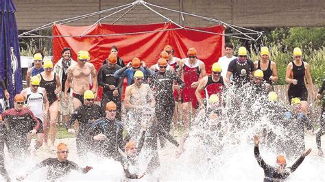 Erst Schwimmen Dann Radfahren Und Laufen