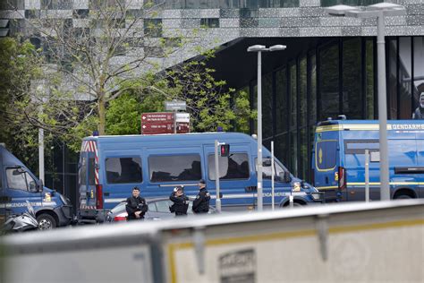 Mort de Nahel Le policier était il en danger Les avocats en