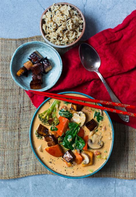 Veganes Rotes Erdnuss Thai Curry Mit Ger Stetem K Rbis