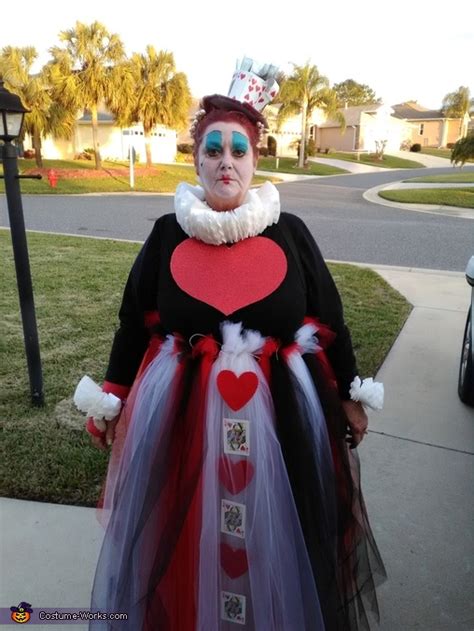 Queen of Hearts Women's Costume | Original DIY Costumes