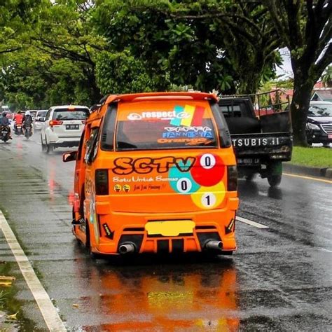 Modifikasi Ekstrem Ala Angkot Di Padang Kalau Lagi Cari Penumpang