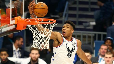 Nba All Star Game 2019 Giannis Antetokounmpo Soars For Incredible