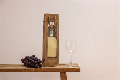 Diseño de Cajas de Cartón para Botellas de Vino LFG Cartón