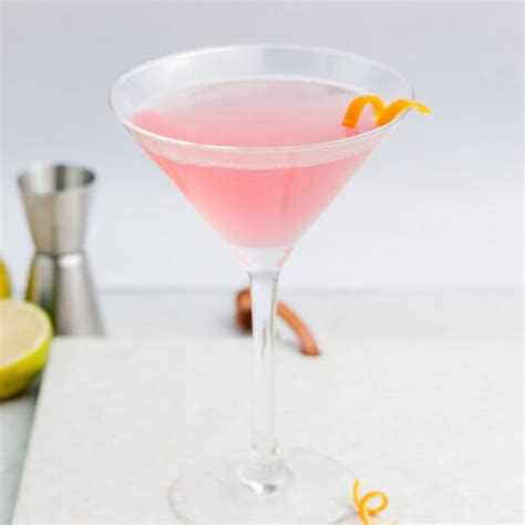 Cosmopolitan Cocktail - Everyday Delicious