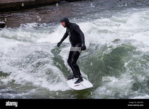 Munich Germany December Surfer In The City River Munich