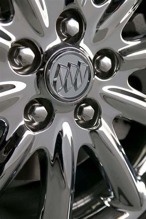 Buick Lucerne Service Manual 1