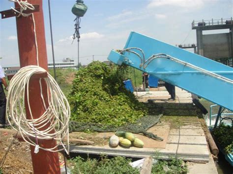 Aquatic Weed Harvesting Equipment in Kunming | DRAGON MACHINERY