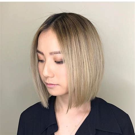 Get This Hairstyle Hairstyleology Straight Blunt Bob With