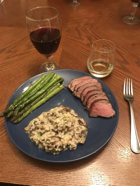 [Homemade] Venison loin, mushroom risotto and roasted asparagus, served ...