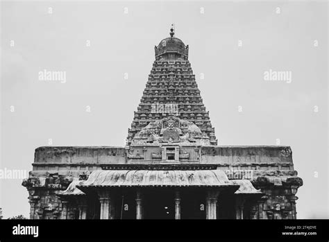 Hindu Kovil Black And White Stock Photos And Images Alamy