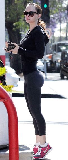 Hot Tight Clothing 42 Pics