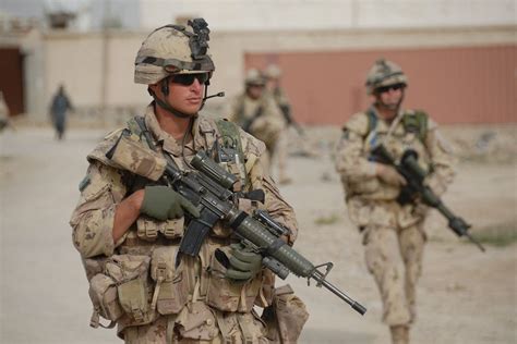 canadian army canadian forces canadian armed forces