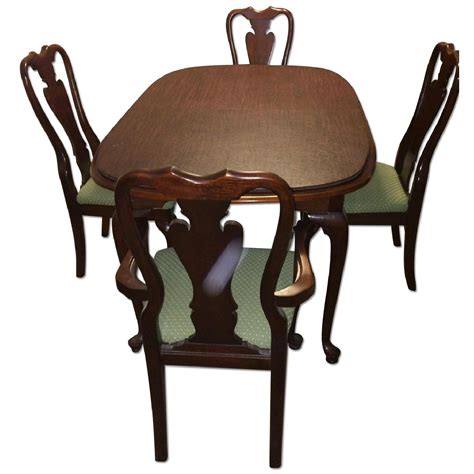 Cherryvale American Drew 7 Piece Extendable Oval Dining Set In Cherry Aptdeco