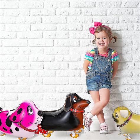 walking zoo animal balloons 1