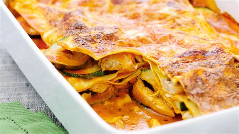 Lasagne med kyckling recept på snabblagad kycklinglasagne Allt om Mat