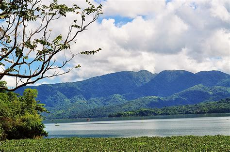 Choc-Nut Wrapper: Lake Buhi Resort - Iriga City