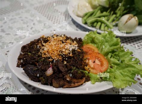 Close Up Larb Northern Thai Style Spicy Minced Pork Salad Served With