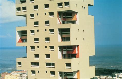 AD Classics: Kanchanjunga Apartments / Charles Correa | ArchDaily