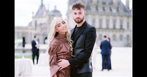 Bilal Hassani en couple baiser passionné et déclaration à son Cassem