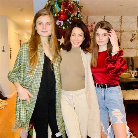 danielle staubs daughters meet  rhonj stars kids