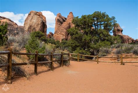 Awesome Easy Arches Hike: Landscape Arch Trail