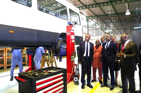 SOTRA le ministre des Transports Amadou Koné annonce l arrivée d