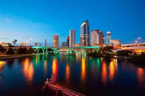 Premium Photo | Florida Tampa skyline at sunset in US