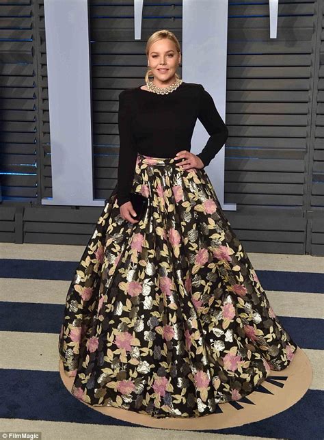 Isabelle Cornish Looks Unrecognisable As She Flaunts Her Muscular Frame In New Bikini Snap