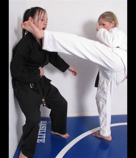 Pin By Trevor Hart On Karate Women Karate Female Martial Artists