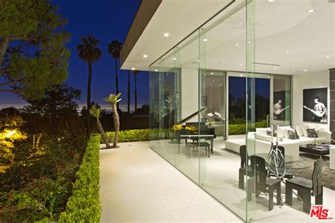 22 MODERN ARCHITECTURAL HOMES IN LOS ANGELES. - Destination Luxury