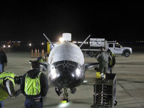 Gallery: X-37B Space Plane Returns to Earth - Universe Today