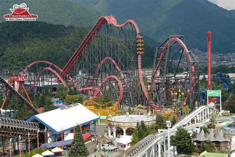 Fuji-Q Highland - photographed, reviewed and rated by The Theme Park Guy