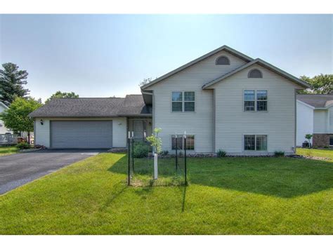 4827 Running Deer Drive Eau Claire Wi 54703 Mls 1573487 Edina