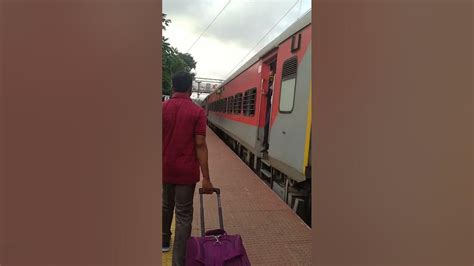 Panchaganga Express Arrving At Karwar Railway Station Youtube