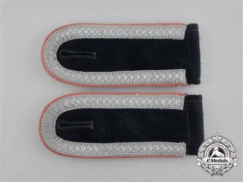 A Matching Pair Of Waffen Ss Panzer Unterscharführer Rank Shoulder Boa Emedals