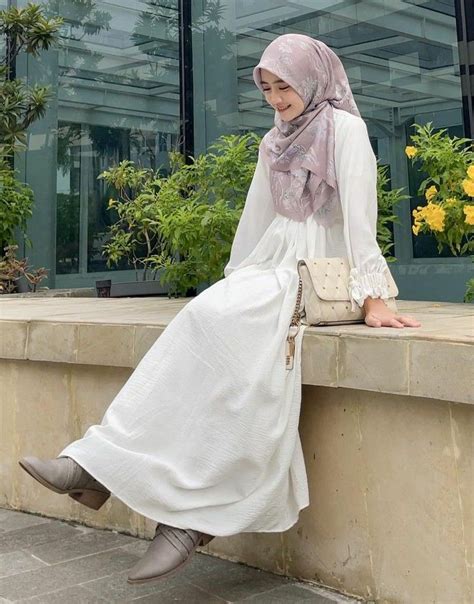 Pin By Arifin On Hijab Anggun Modest Fashion Outfits Muslim Outfits