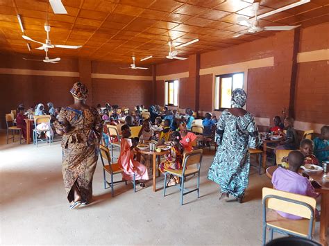 Première rentrée scolaire à lécole Peralta Ecole Peralta