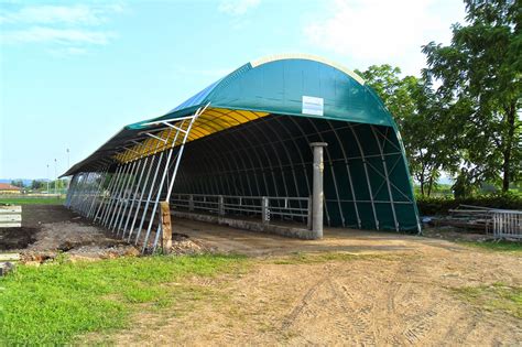 Tunnel Agricoli Come Stalla