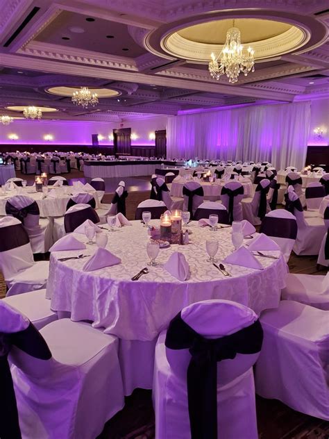 Radisson Hotel Cincinnati Riverfront, KY - Covington, KY - Wedding Venue