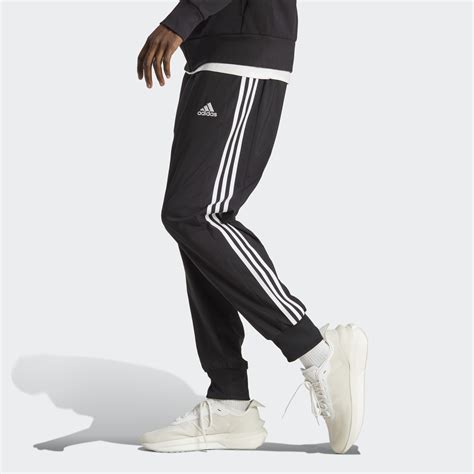 Clothing AEROREADY Essentials Tapered Cuff Woven 3 Stripes Pants