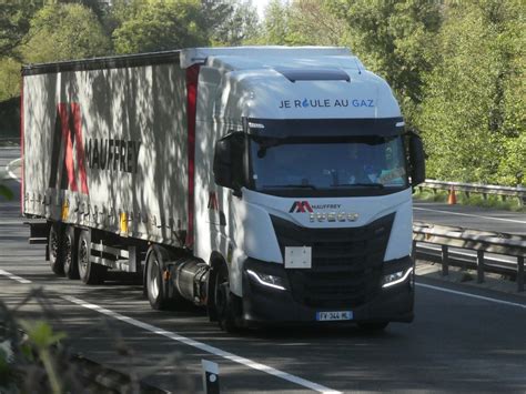 TRANSPORTS MAUFFREY 88 F Iveco S WAY 460 NP Active Space Flickr